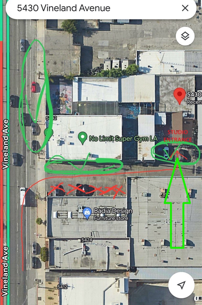 Parking options at affordable recording studio in Los Angeles Blizz Sound